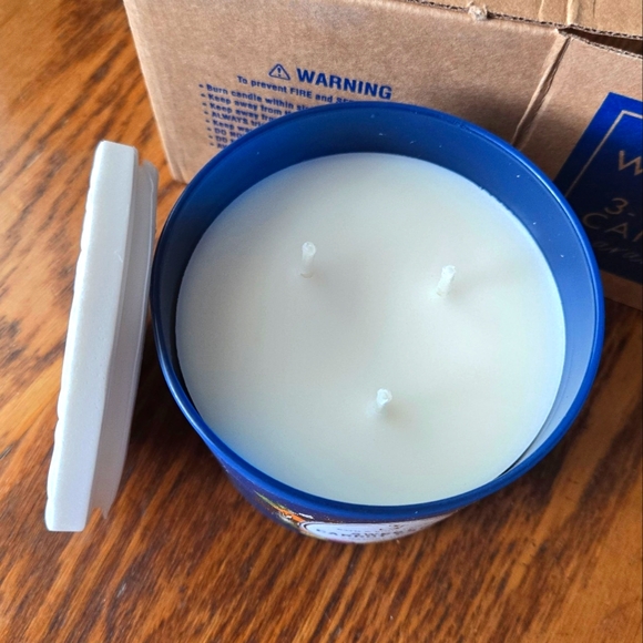 🛍BOGO 50% OFF🥕🎂🕯NWT‼️BBW "Sweet Carrot Cake" 3-wick Candle w/ Bunny Lid - Picture 5 of 10